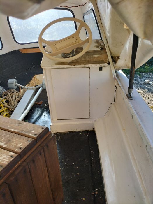 Лодка Kevler с извънбордов двигател