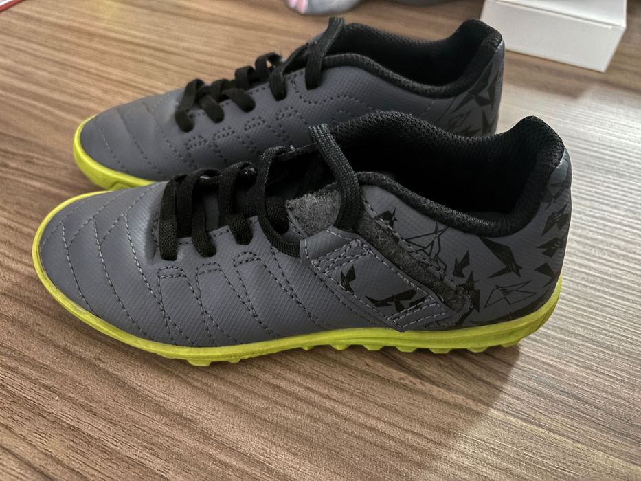 Детски Маратонки Nike revolution и стоножки KIPSTA