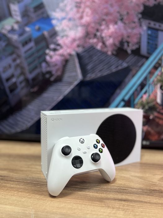 Игровая приставка Xbox Series S