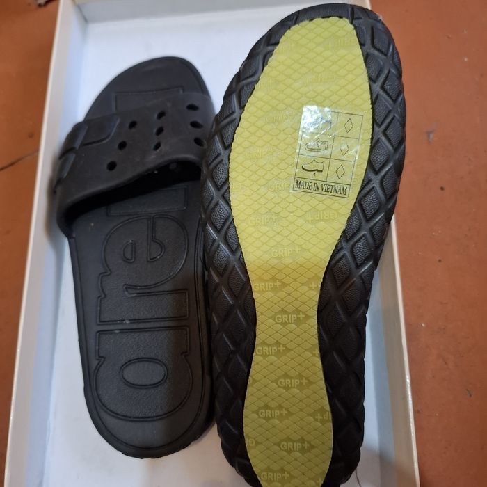 Продам сланцы детские!