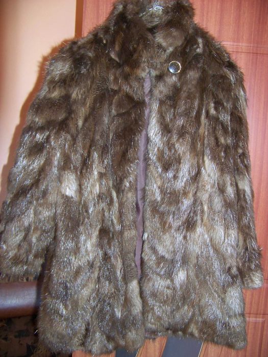 Vând blană naturală de nutrie
