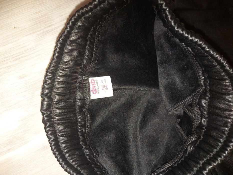 Продам шорты кожанные