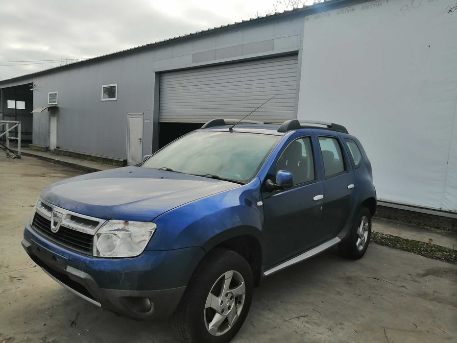 Dezmembram Dacia Duster
