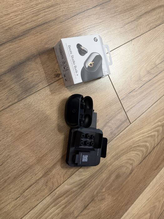 Безжични слушлки Apple Beats Studio Buds+