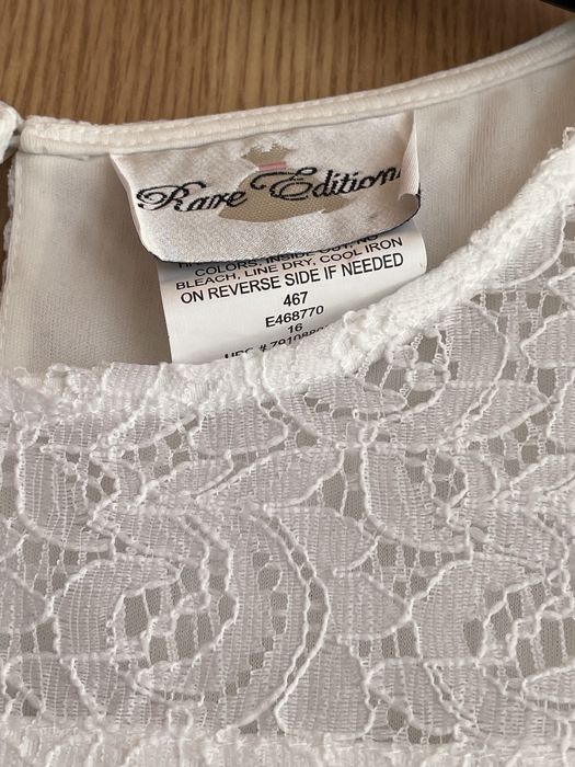 Rochiță elegantă nouă și cu etichetă