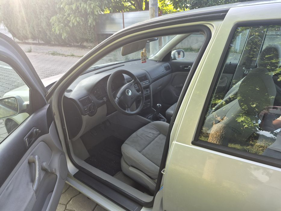 VOLKSWAGEN Golf 2002 — imagine 5