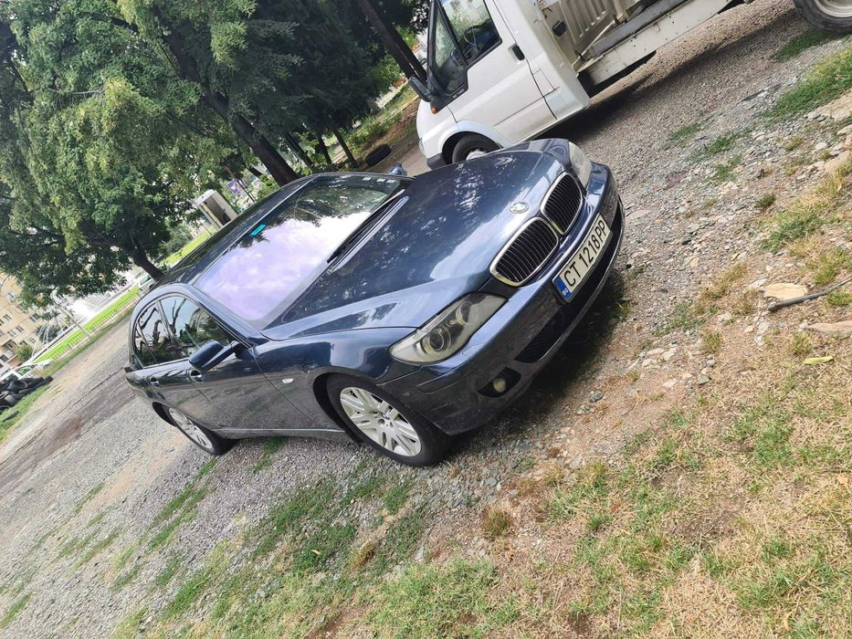 BMW 740 2004 Benzin.