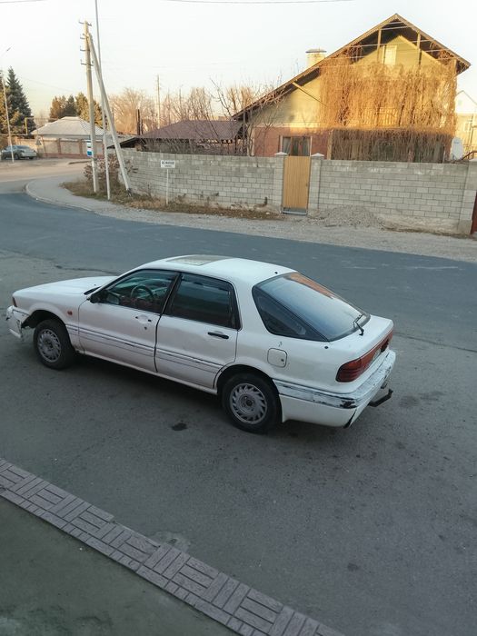 Митсубиси Галант 90г