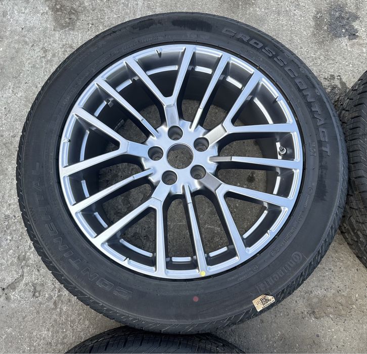 Jante + Cauciucuri Maserati / Alfa Romeo : 235 55 19, ET 29 / 8J, M+S