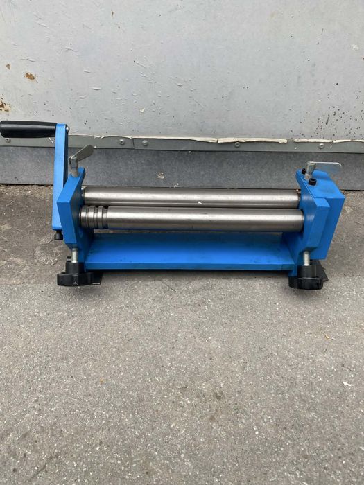 Ръчна огъваща машина