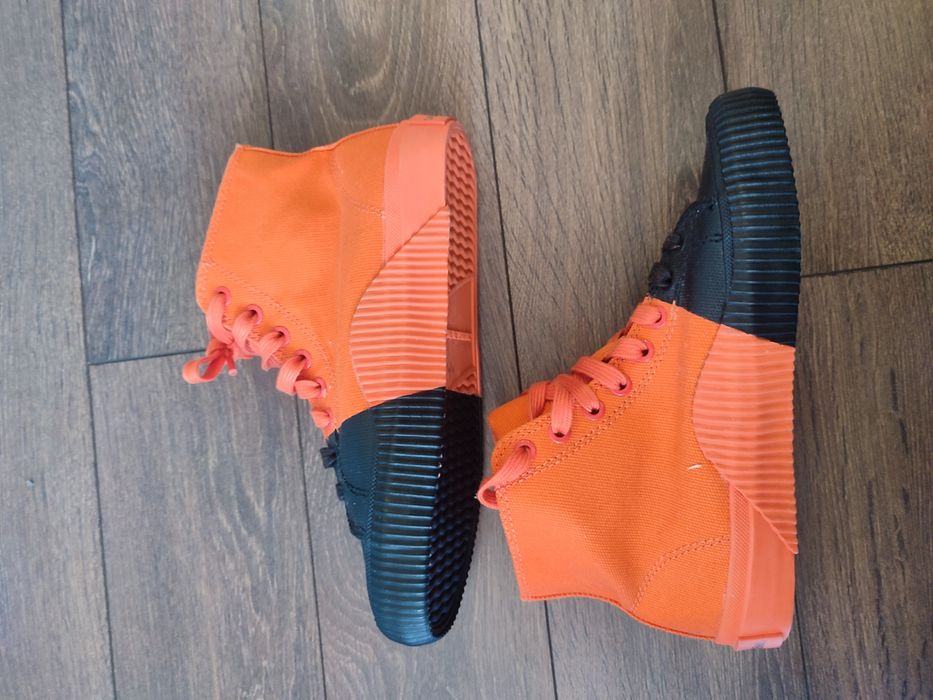 Calvin Klein нови 35 Nike, Converse, Adidas