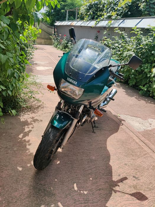 Motocicleta Yamaha XJ 900 S