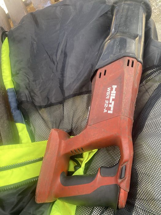 Ferestrau  sabie hilti