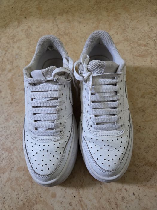 Дамски обувки ( кецове и маратонки)