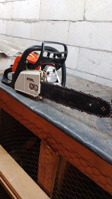 Stihl 211 din anul 2019
