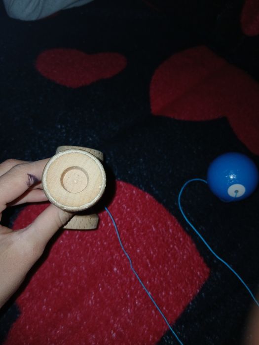 Kendama semnata de XRemus