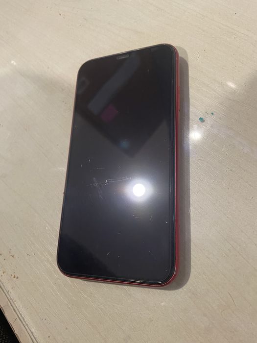 IPhone 11 в хорошем состоянии