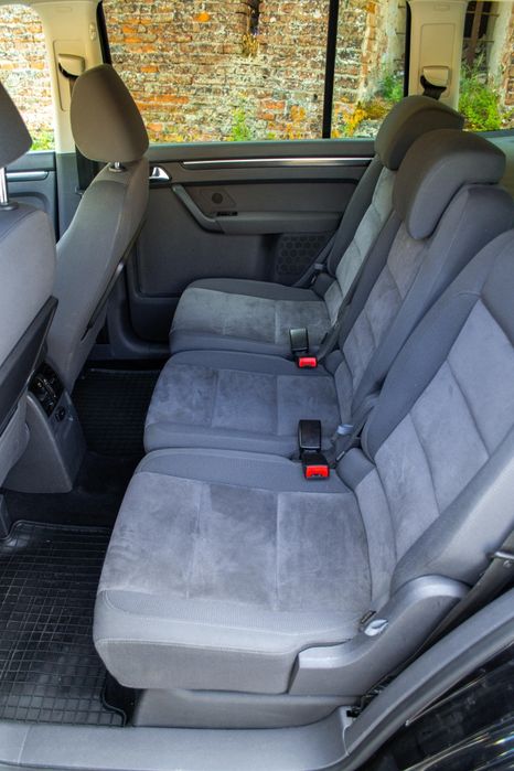 VOLKSWAGEN Touran 2011 — imagine 5