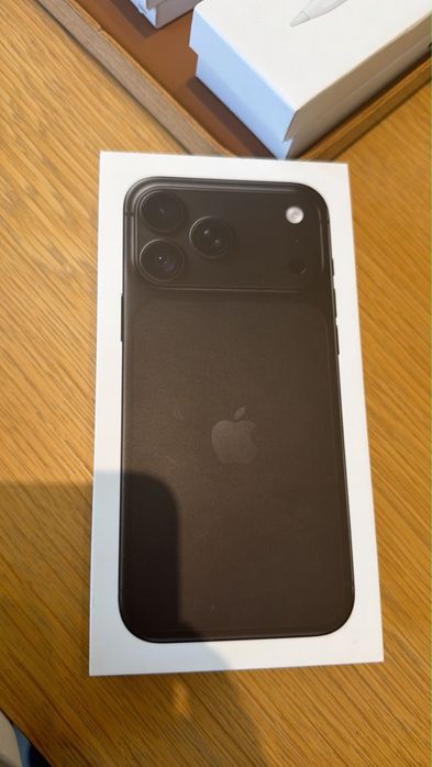 Iphone 18 pro бургундий