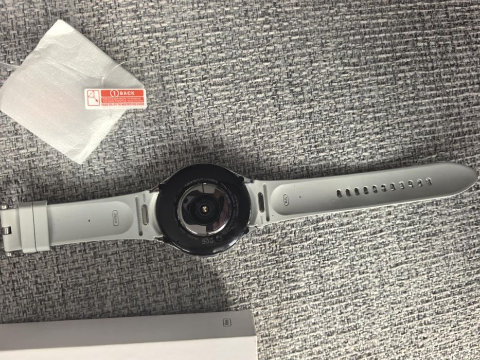 Смарт часовник Samsung Watch6