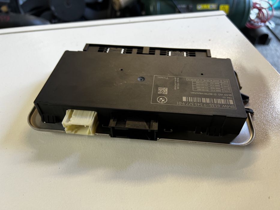 Frm 3 bmw seria 6 f06 f12 f13 faruri led coloana electrica