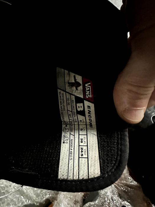 Свеж дамски/юношески сноуборд комплект 137см с обувки Vans (38 EU), каска и очила!