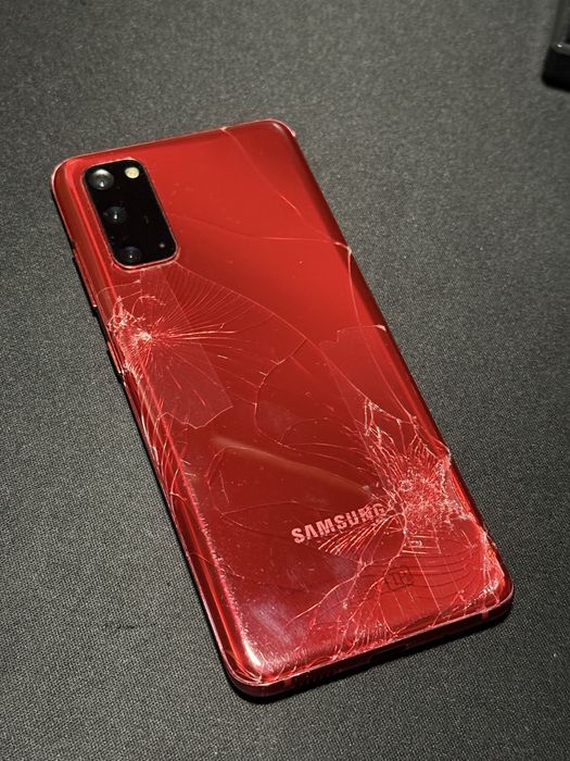 Продам Galaxy S20