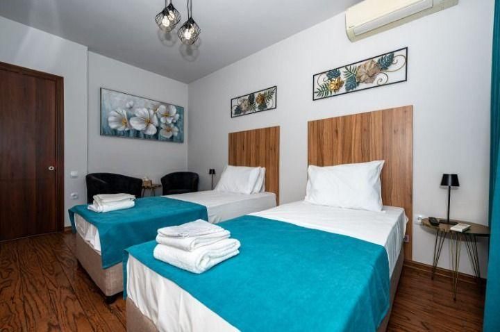 Дава се под наем Тристаен апартамент в Пловдив, Център - 100 кв.м за 847.62 € - Снимка #7