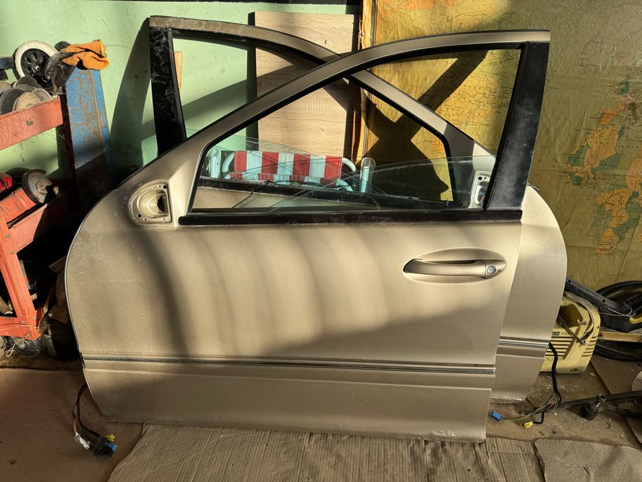 Врати за mercedes w203 sedan