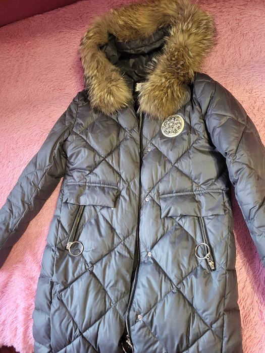 Продам зимний пуховик