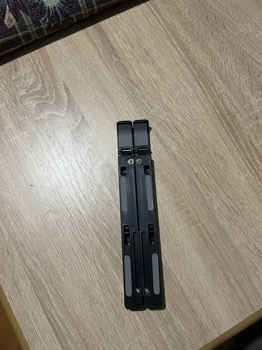 Продавам поставка за лаптоп,таблет