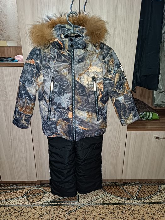 Продам зимний костюм