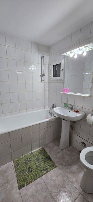 Apartament de închiriat 3 camere