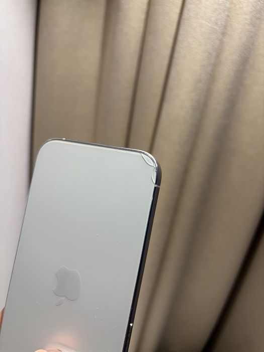 Iphone 15 pro (коробка в наличии)