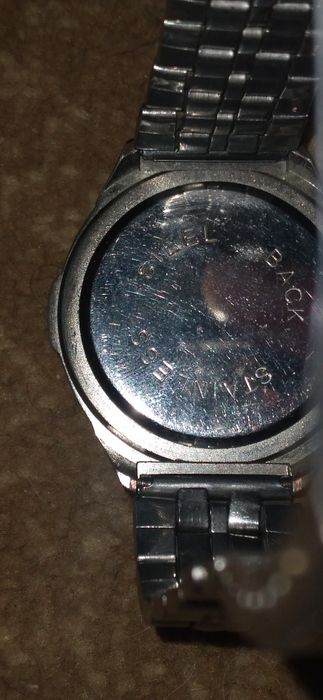 Разные часы Читайте описании Смотрите 8 фото