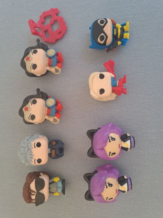 Киндер яйца играчки