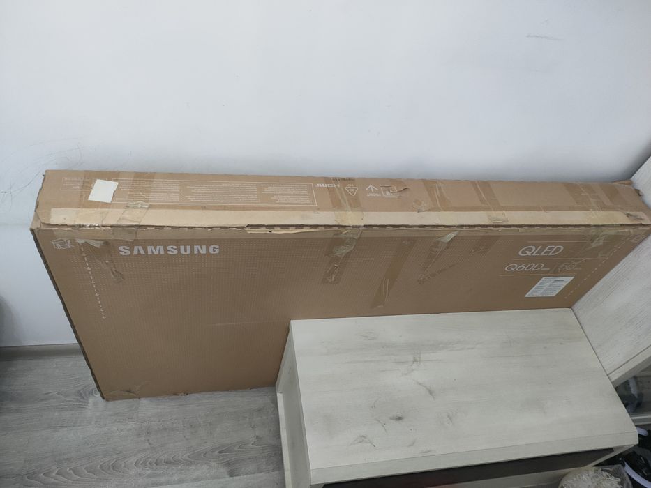 Телевизор Samsung QLED б/у в отличном состоянии