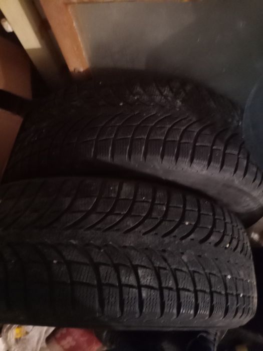 Зимни гуми 215 70 16
