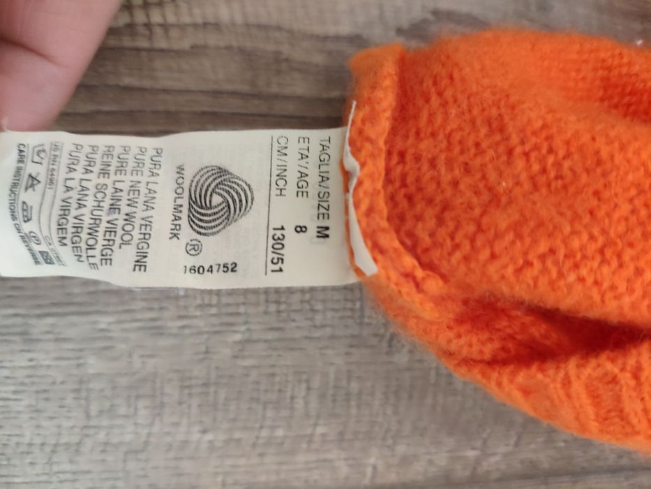 Вълнен елек Бенетон - 8години / 130см