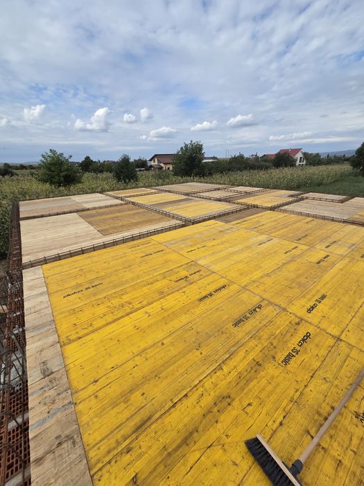 Execut lucrări în construcții