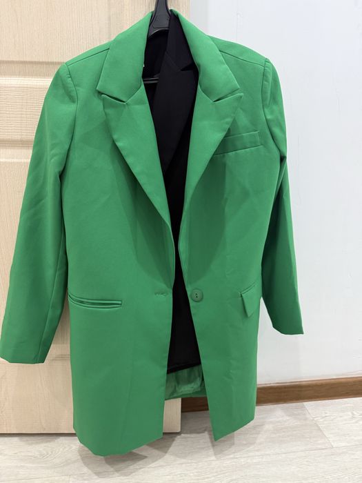 Продам пиджаки 3000