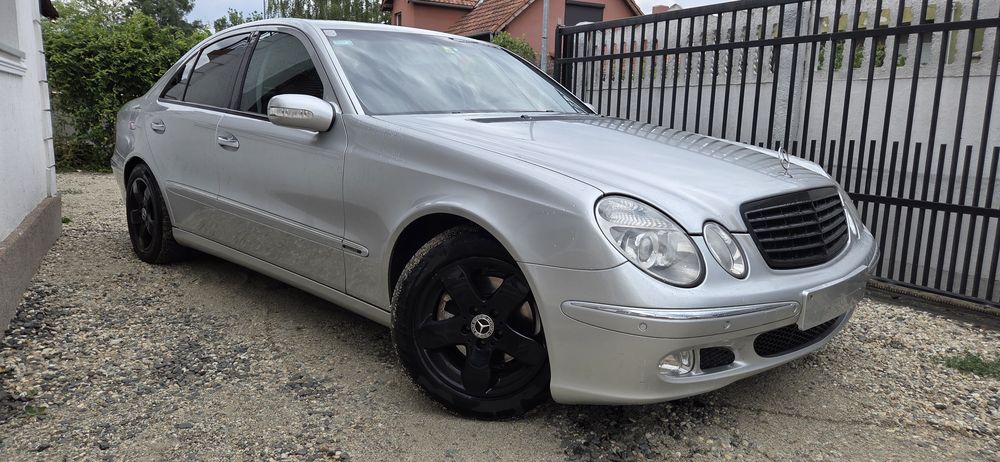 Mercedes-Benz E220cdi Manual