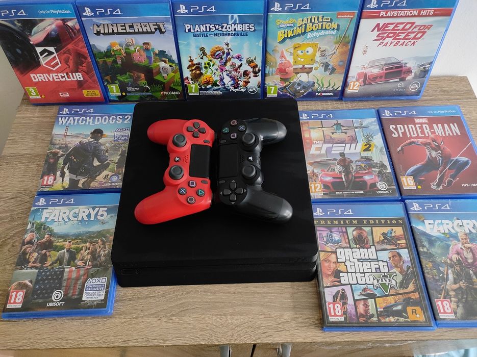 PS4 slim, почти не използван