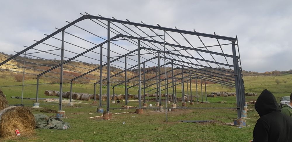 Confectionam hala metalice și industriala 20x20x4m