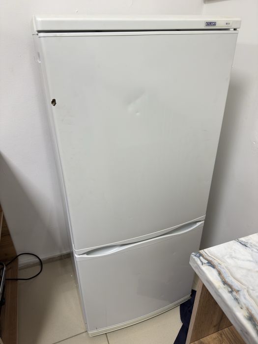 Продам холодильник