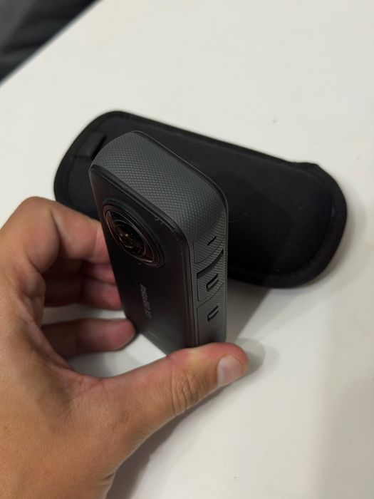 Insta 360 3x 360 камера