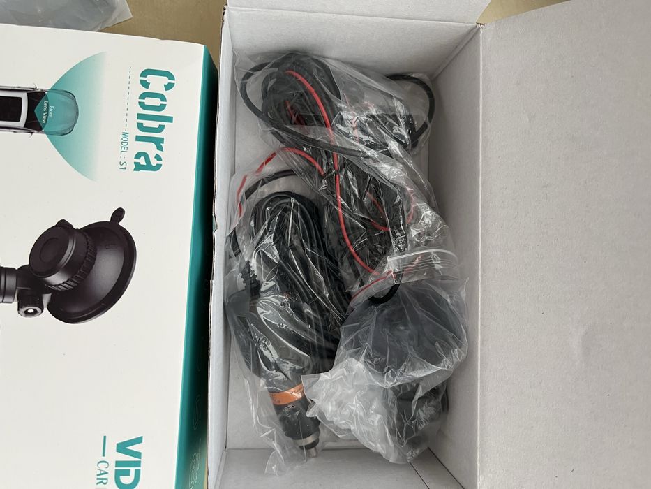 Видеорегистратор с 3 камери