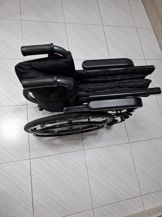 Инвалидная коляска