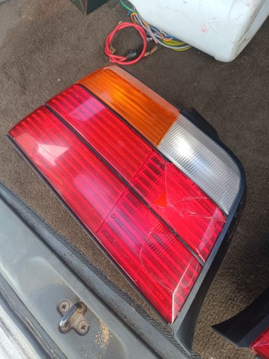 Продам фонари на БМВ е36