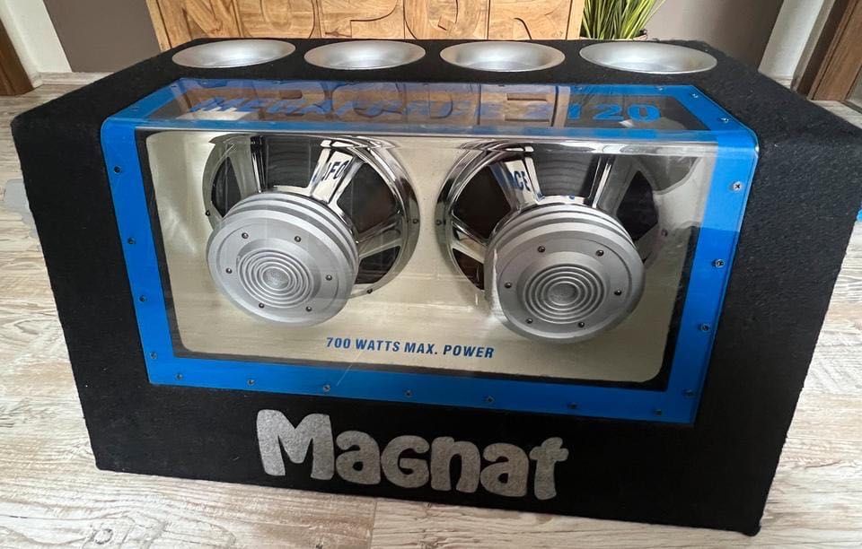 Subwoofer Magnat Mchammer